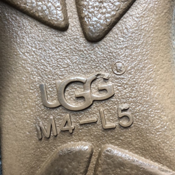 Ugg Classic Kids Winter Boots Snow - Picture 7 of 10